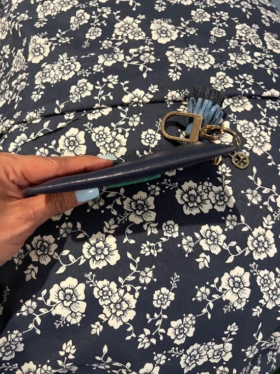 Tory Burch initial keychain wallet - Picture 5 of 8